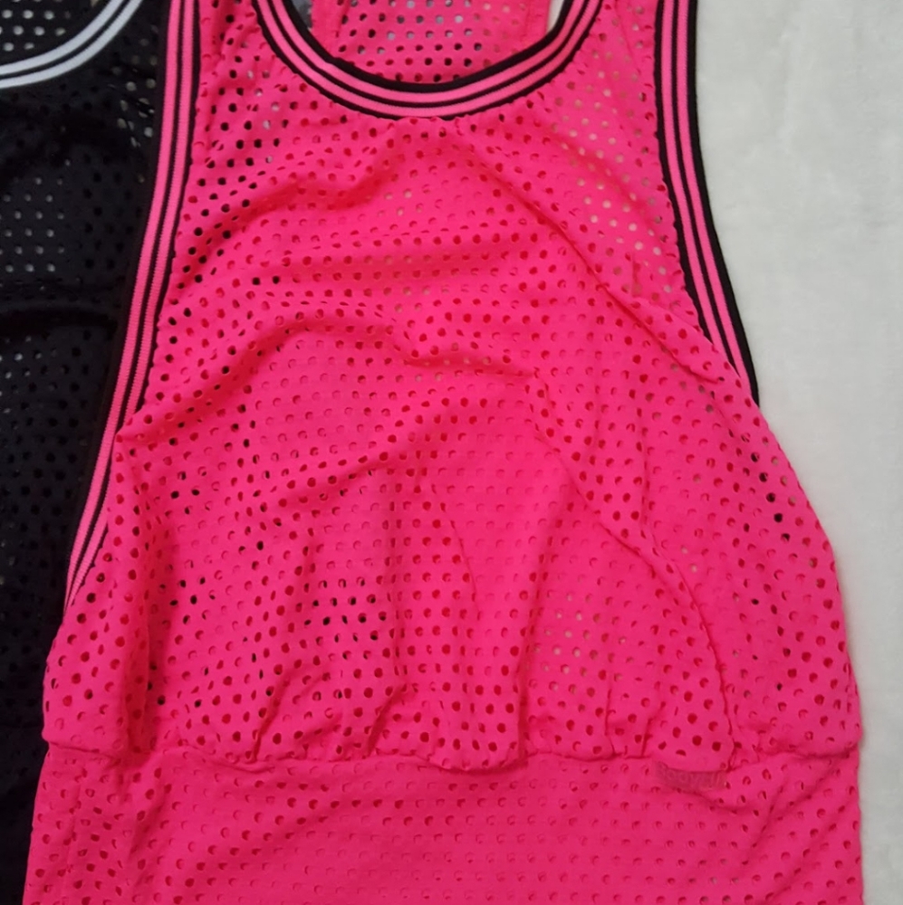 Sport tank top for women.  best Colombian women's sports brand.  NWT. One size.